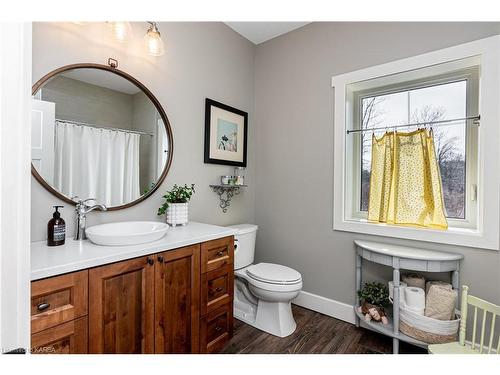 332 Spithead Road, Howe Island, ON - Indoor Photo Showing Bathroom