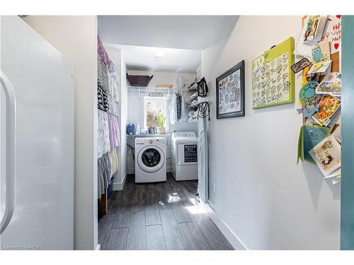 332 Spithead Road, Howe Island, ON - Indoor Photo Showing Laundry Room