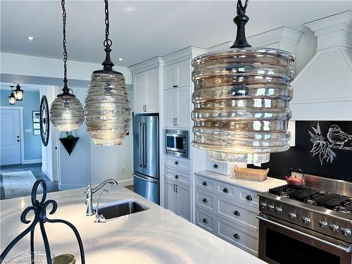 332 Spithead Road, Howe Island, ON - Indoor Photo Showing Kitchen