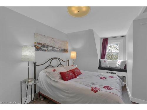 423 Palace Road, Kingston, ON - Indoor Photo Showing Bedroom