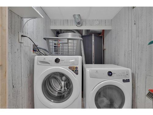 423 Palace Road, Kingston, ON - Indoor Photo Showing Laundry Room