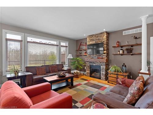 833 Roshan Drive, Kingston, ON - Indoor Photo Showing Living Room With Fireplace