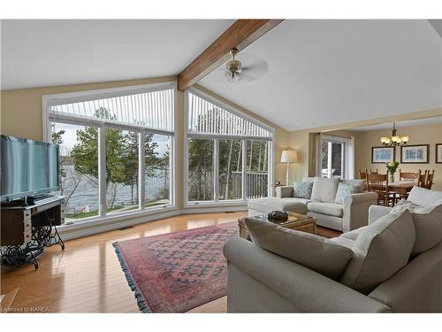 502 Shermans Point Road, Greater Napanee, ON - Indoor Photo Showing Living Room