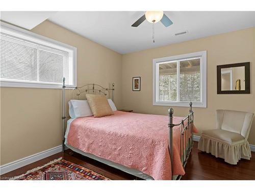 502 Shermans Point Road, Greater Napanee, ON - Indoor Photo Showing Bedroom