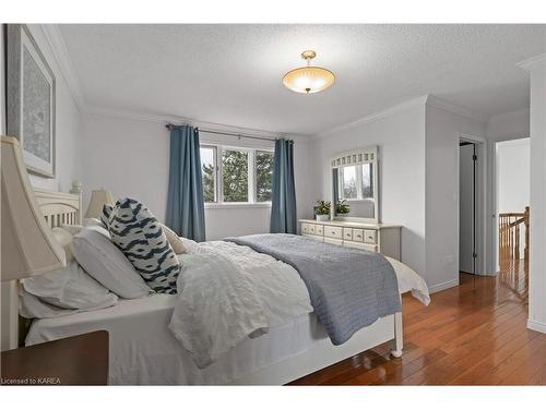 385 Renda Street, Kingston, ON - Indoor Photo Showing Bedroom