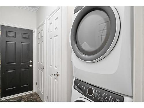 9536 County 2 Road W, Greater Napanee, ON - Indoor Photo Showing Laundry Room