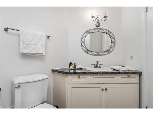9536 County 2 Road W, Greater Napanee, ON - Indoor Photo Showing Bathroom
