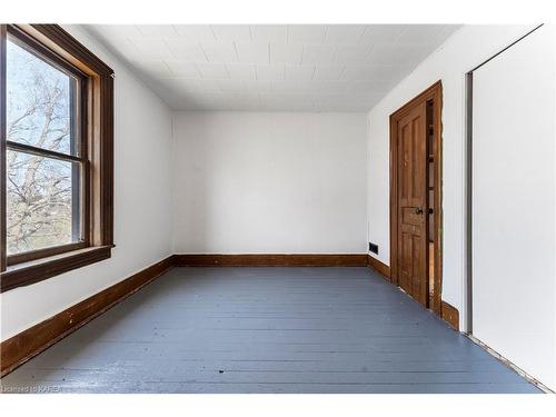 338 Burridge Road, Godfrey, ON - Indoor Photo Showing Other Room