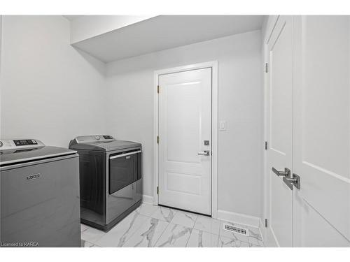 1388 Andersen Drive, Kingston, ON - Indoor Photo Showing Laundry Room