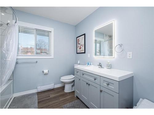 172 Morenz Crescent, Kingston, ON - Indoor Photo Showing Bathroom