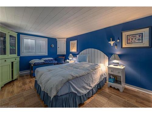 700 Tar Island, Rockport, ON - Indoor Photo Showing Bedroom
