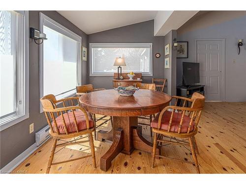700 Tar Island, Rockport, ON - Indoor Photo Showing Dining Room
