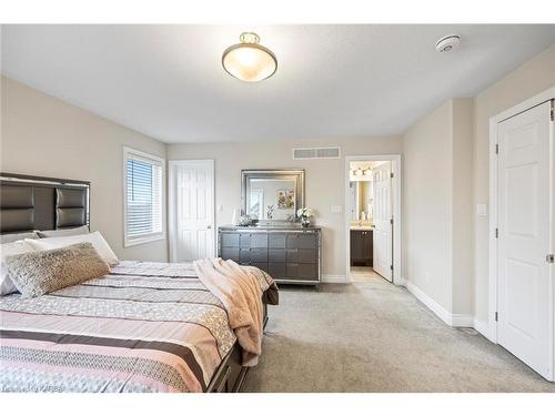 455 Beth Crescent, Kingston, ON - Indoor Photo Showing Bedroom