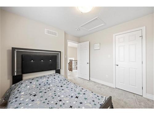 455 Beth Crescent, Kingston, ON - Indoor Photo Showing Bedroom