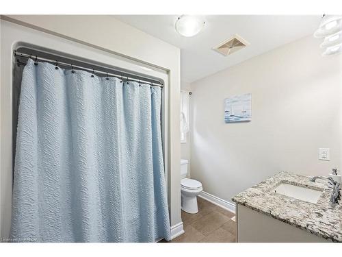 1523 Albany Drive, Kingston, ON - Indoor Photo Showing Bathroom