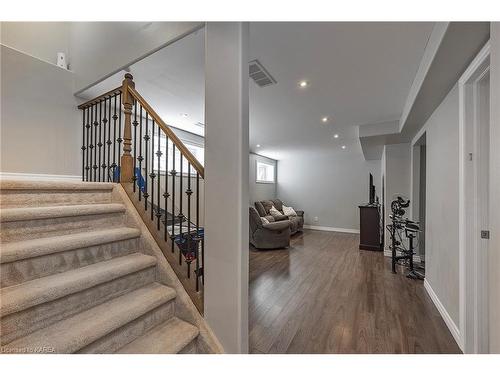 1523 Albany Drive, Kingston, ON - Indoor Photo Showing Other Room