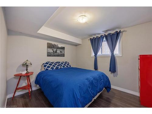 1523 Albany Drive, Kingston, ON - Indoor Photo Showing Bedroom