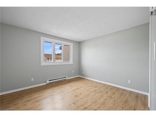 12 Prince Henry Drive, Kingston, ON - Indoor Photo Showing Other Room