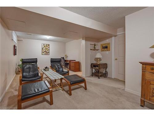 1101 Regatta Court, Kingston, ON - Indoor Photo Showing Other Room