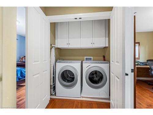 1137 Trailhead Place, Kingston, ON - Indoor Photo Showing Laundry Room