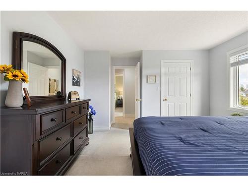 85 Garfield Street, Gananoque, ON - Indoor Photo Showing Bedroom