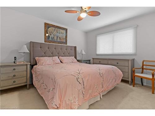 934 Hudson Drive, Kingston, ON - Indoor Photo Showing Bedroom