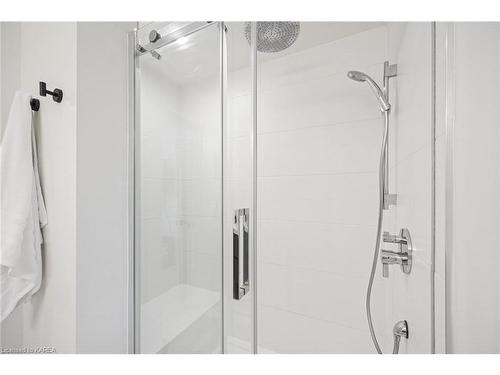 235 Ivy Lea Road, Lansdowne, ON - Indoor Photo Showing Bathroom