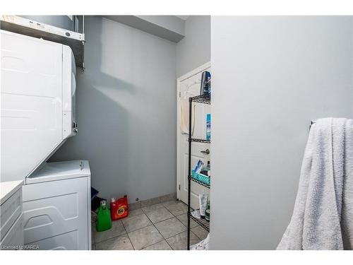 307-630 Princess Street, Kingston, ON - Indoor Photo Showing Laundry Room