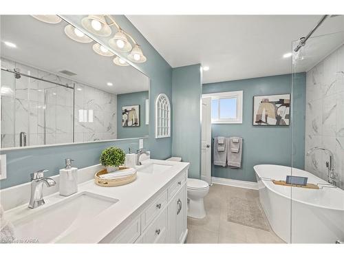 101 Main Street, Seeleys Bay, ON - Indoor Photo Showing Bathroom