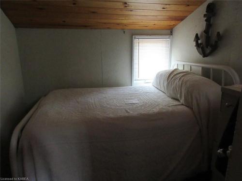 1662 Bradshaw Road, Tamworth, ON - Indoor Photo Showing Bedroom