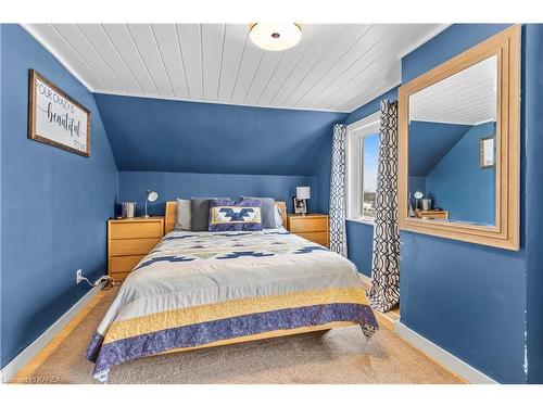 3041 Highway 41, Roblin, ON - Indoor Photo Showing Bedroom