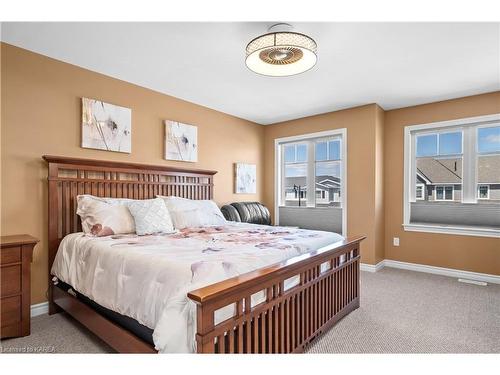 1105 Horizon Drive, Kingston, ON - Indoor Photo Showing Bedroom