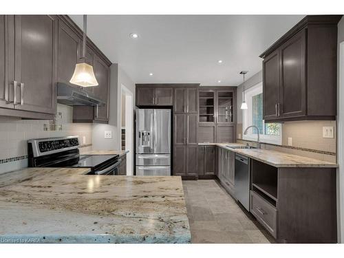 328 Renda Street, Kingston, ON - Indoor Photo Showing Kitchen With Upgraded Kitchen
