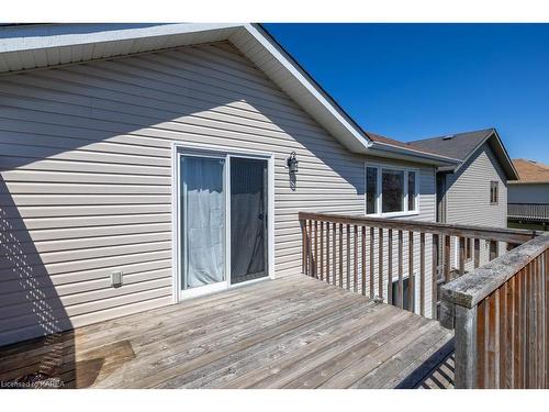 122 Islandview Drive, Amherstview, ON - Outdoor With Deck Patio Veranda With Exterior
