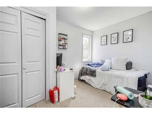 3 Sharmans Lane, Kingston, ON - Indoor Photo Showing Bedroom