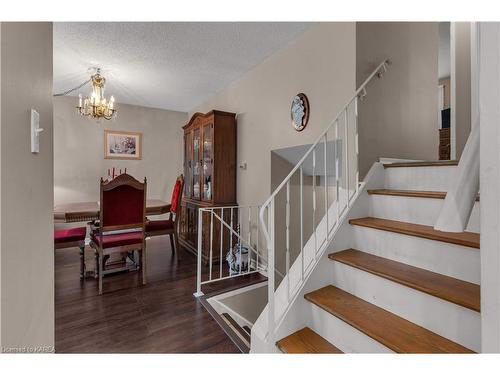 187 Sutherland Drive, Kingston, ON - Indoor Photo Showing Other Room
