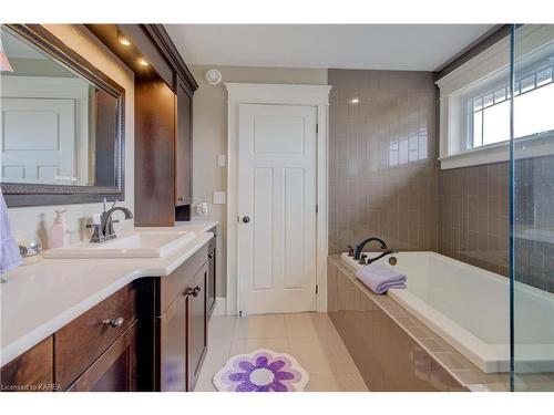 64 Tessa Boulevard, Belleville, ON - Indoor Photo Showing Bathroom