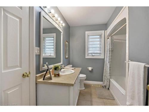 8375 County Rd 15, North Augusta, ON - Indoor Photo Showing Bathroom
