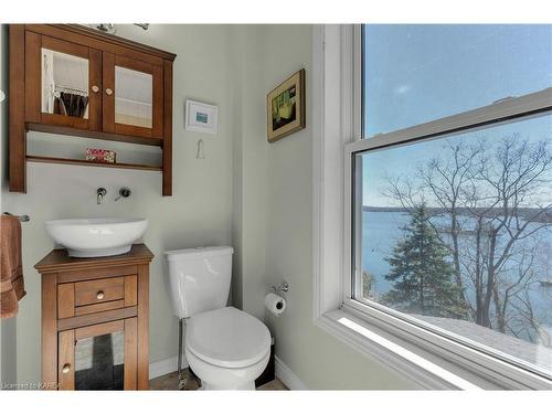 13 Windsor Drive, Gananoque, ON - Indoor Photo Showing Bathroom
