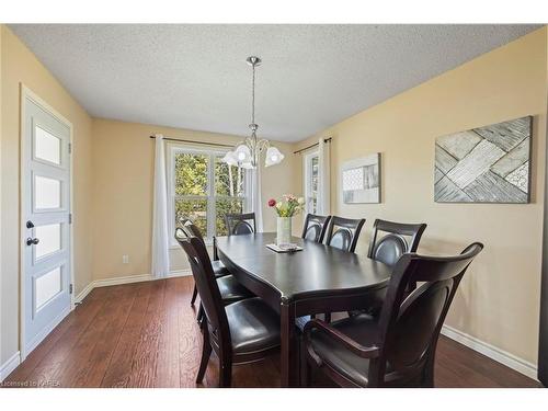 2 Creighton Drive, Odessa, ON - Indoor Photo Showing Dining Room