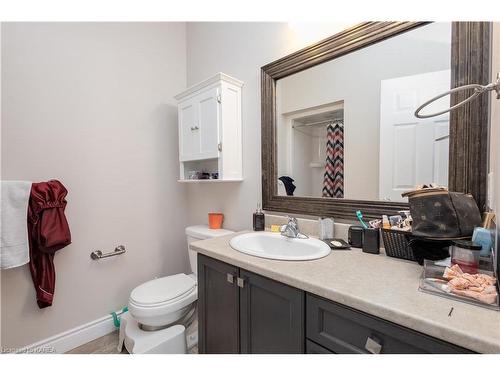 416 Beth Crescent, Kingston, ON - Indoor Photo Showing Bathroom