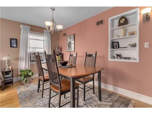 159 Carruthers Avenue, Kingston, ON - Indoor Photo Showing Dining Room