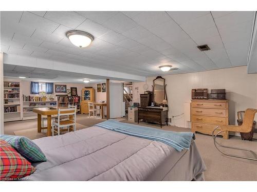 159 Carruthers Avenue, Kingston, ON - Indoor Photo Showing Bedroom