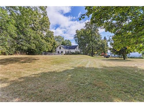 4639 Bath Road, Amherstview, ON - Outdoor