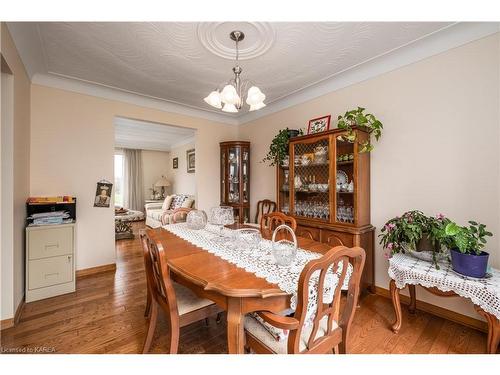 245 Arnold Street, Kingston, ON - Indoor Photo Showing Dining Room
