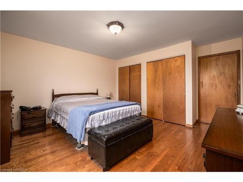 245 Arnold Street, Kingston, ON - Indoor Photo Showing Bedroom