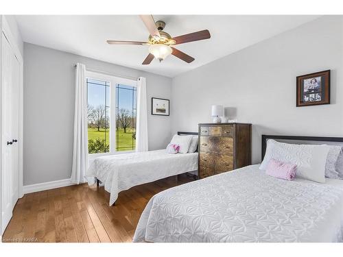 1200 Allen Point Road, Kingston, ON - Indoor Photo Showing Bedroom