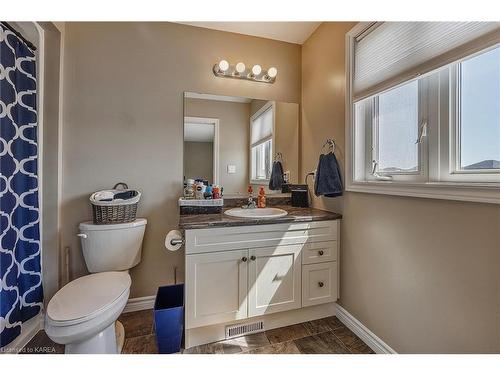 1163 Horizon Drive, Kingston, ON - Indoor Photo Showing Bathroom