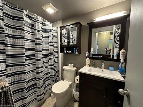 105-266 Guthrie Drive, Kingston, ON - Indoor Photo Showing Bathroom