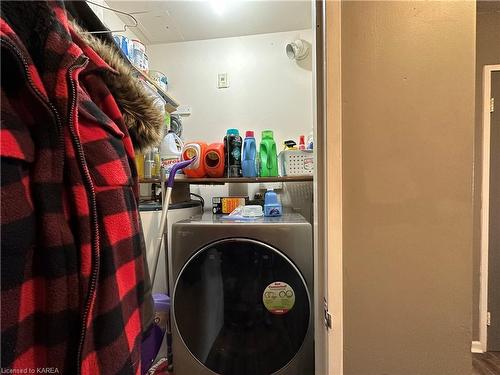 105-266 Guthrie Drive, Kingston, ON - Indoor Photo Showing Laundry Room